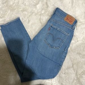Levis mid rise skinny jeans
